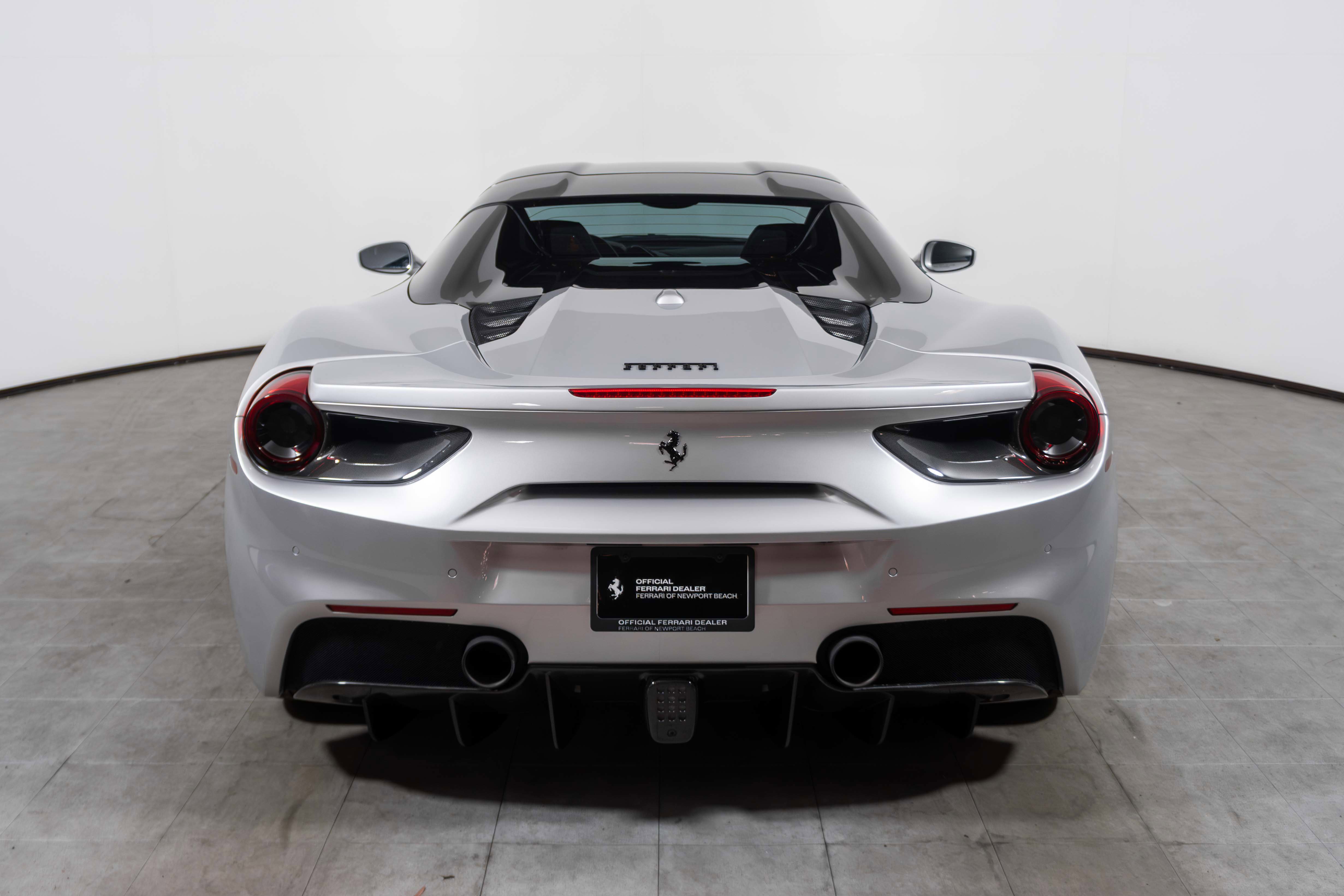 Used 2016 Ferrari 488 Spider image 16