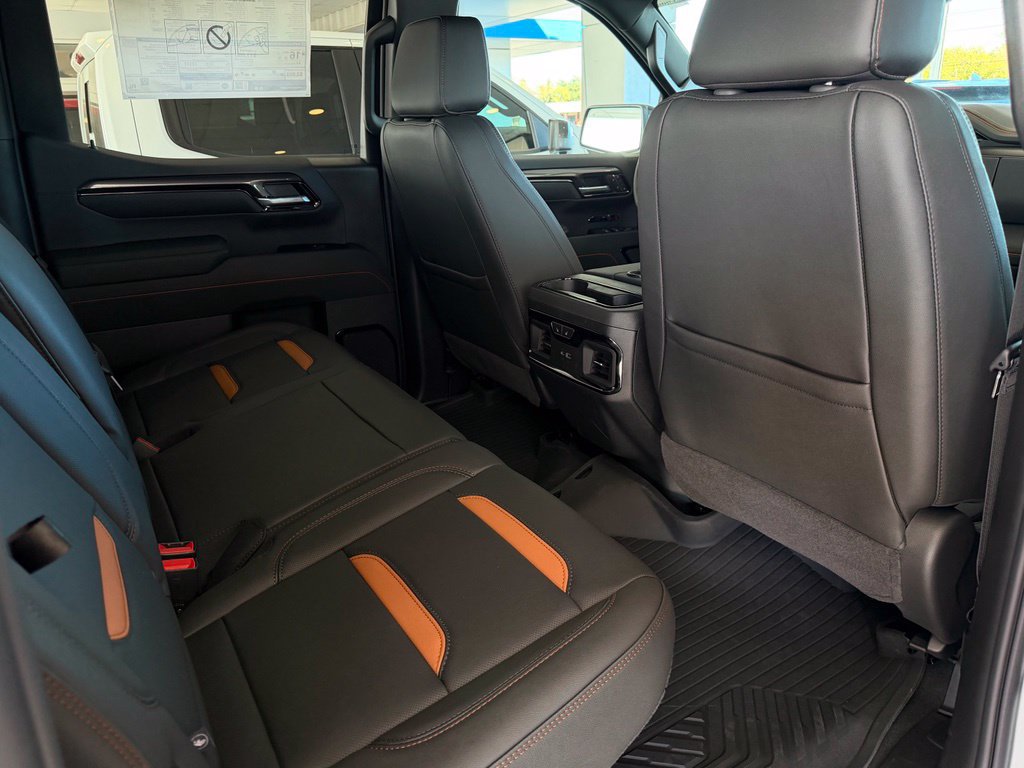 New 2026 GMC Sierra 1500 AT4 w/ LPO, Black Badging Package AWD/4WD image 18