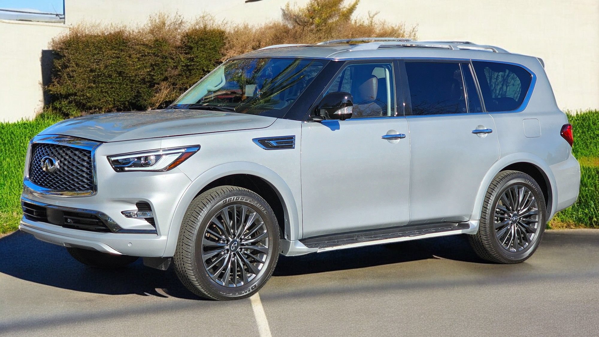Used 2022 INFINITI QX80 Sensory w/ All-Season Package AWD/4WD image 7