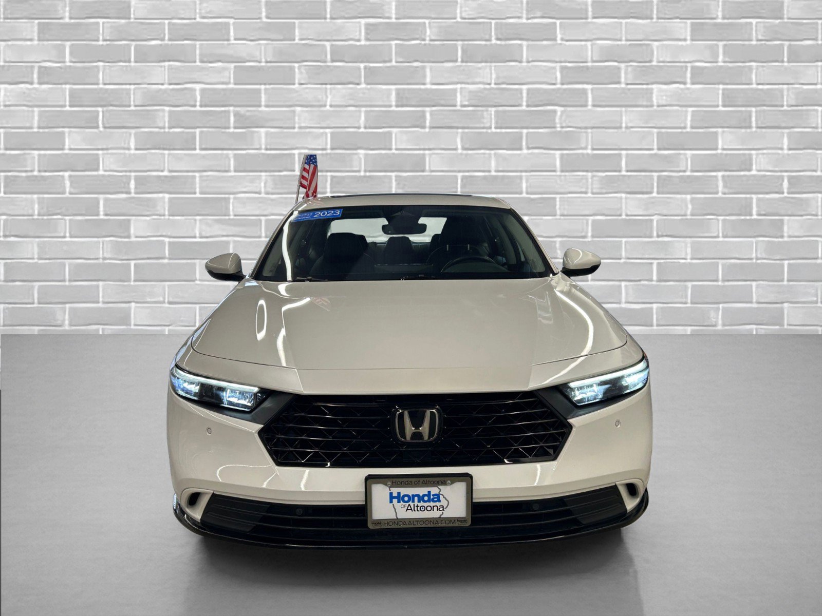 Used 2023 Honda Accord EX-L image 7