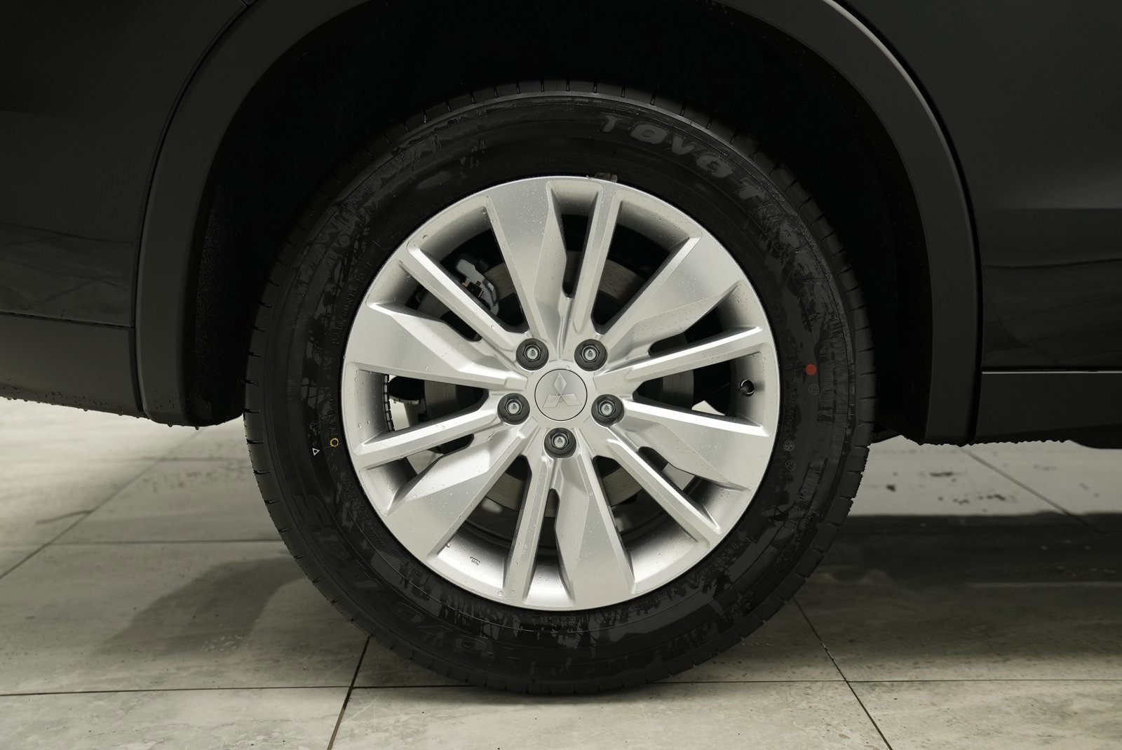 Used 2025 Mitsubishi Outlander ES image 36