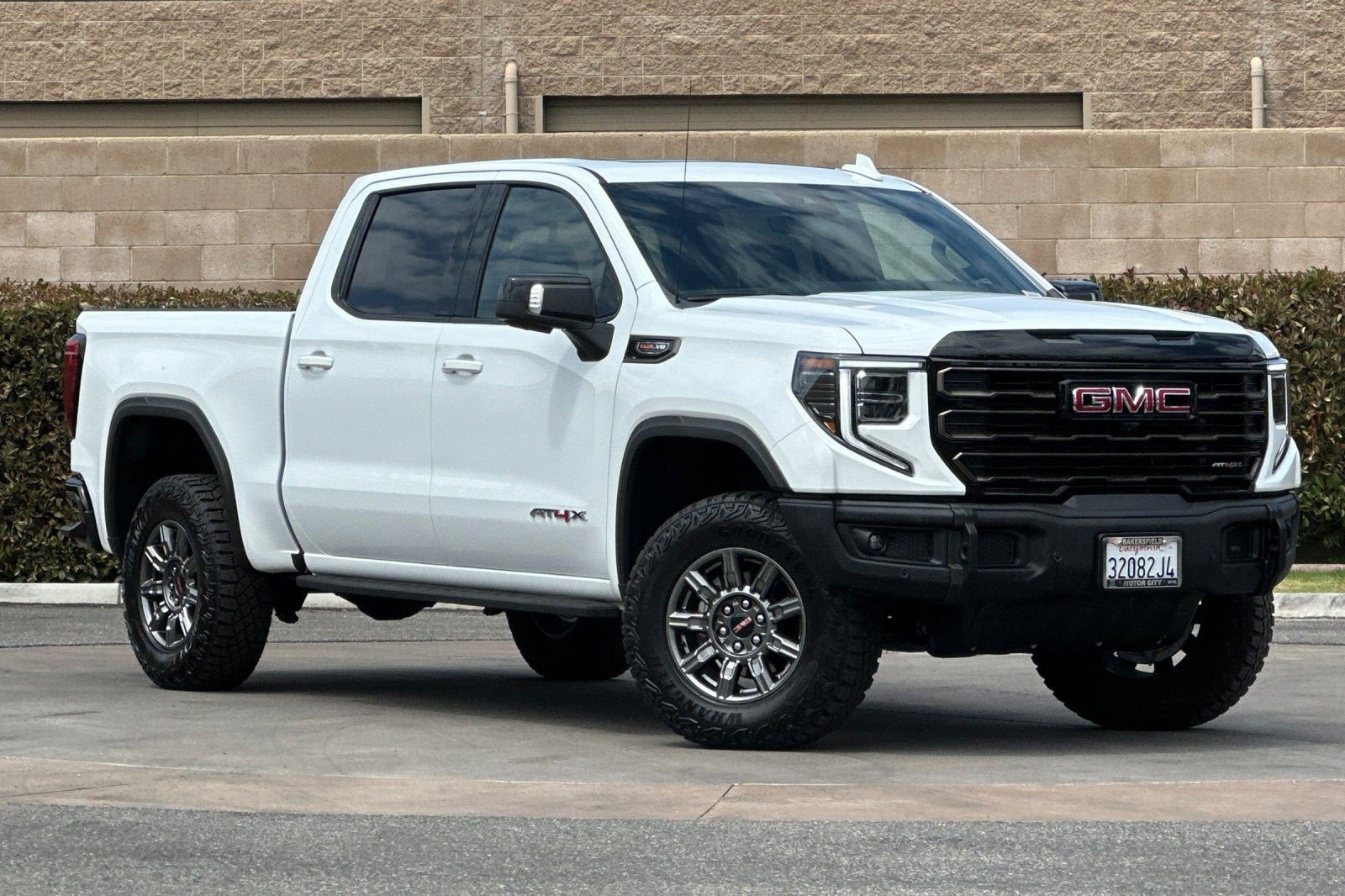 Certified 2026 GMC Sierra 1500 AT4X AWD/4WD image 2