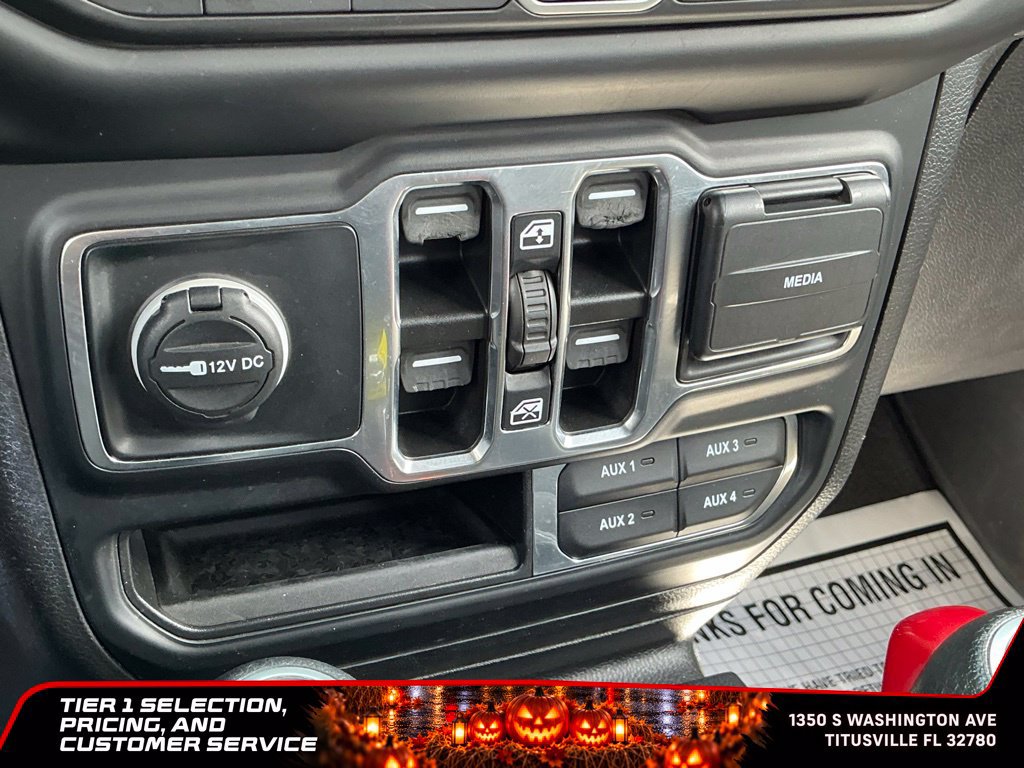 Used 2023 Jeep Wrangler Unlimited Sahara w/ Cold Weather Group AWD/4WD image 40