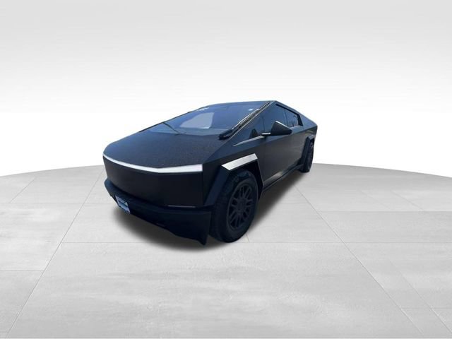 Used 2025 Tesla Cybertruck AWD Crew Cab image 4