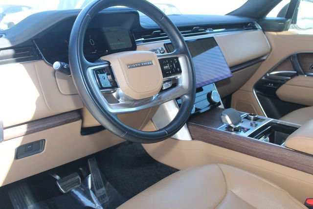 Used 2023 Land Rover Range Rover SE image 14