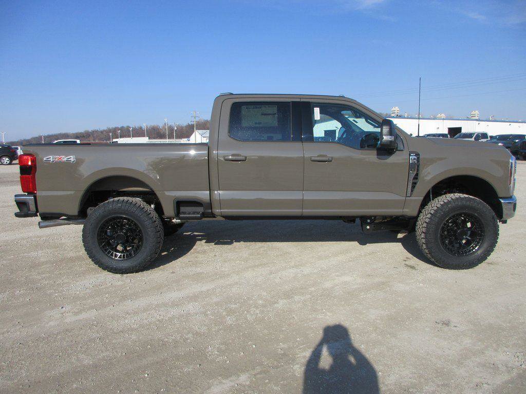 New 2026 Ford F250 XLT w/ XLT Premium Package image 4