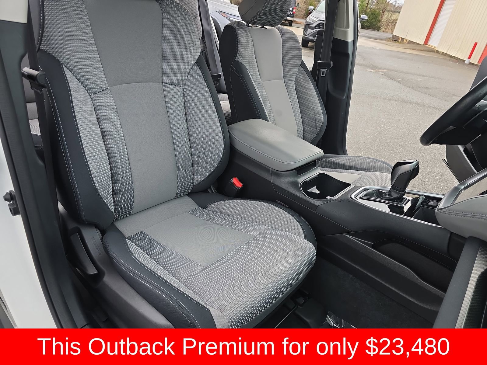 Used 2023 Subaru Outback Premium image 16