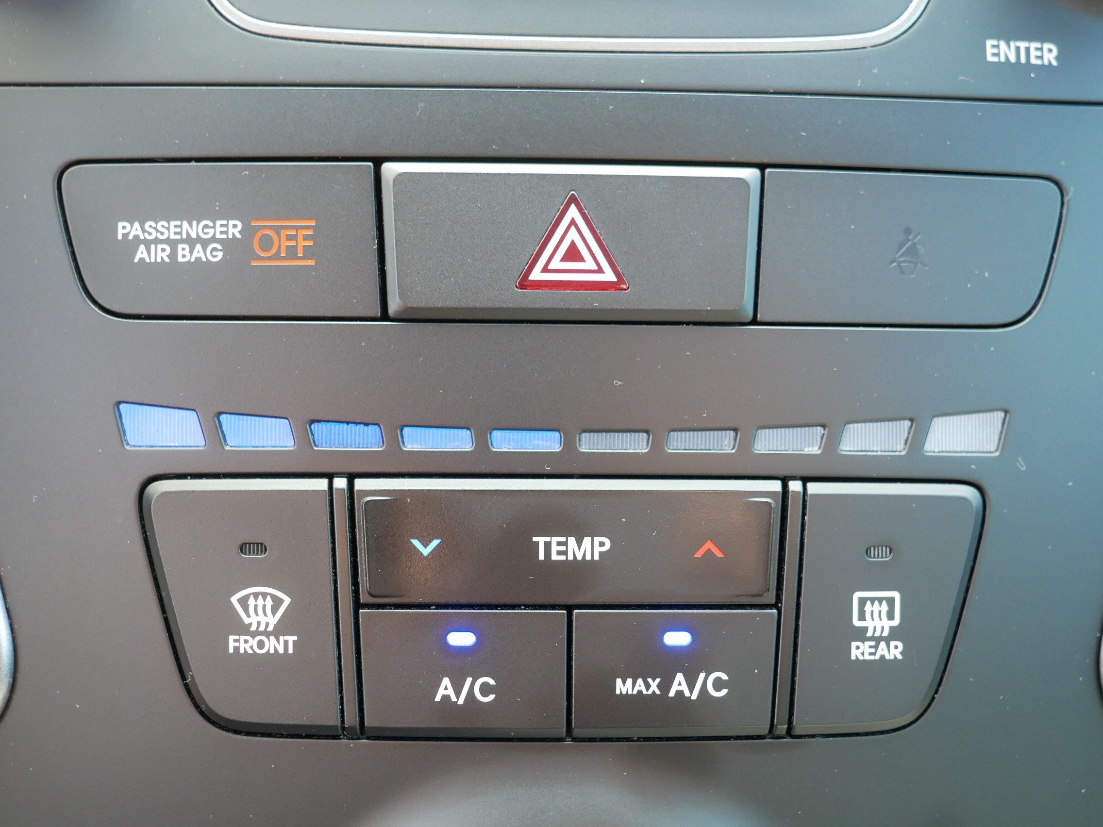 Used 2015 Hyundai Santa Fe Sport AWD/4WD image 27
