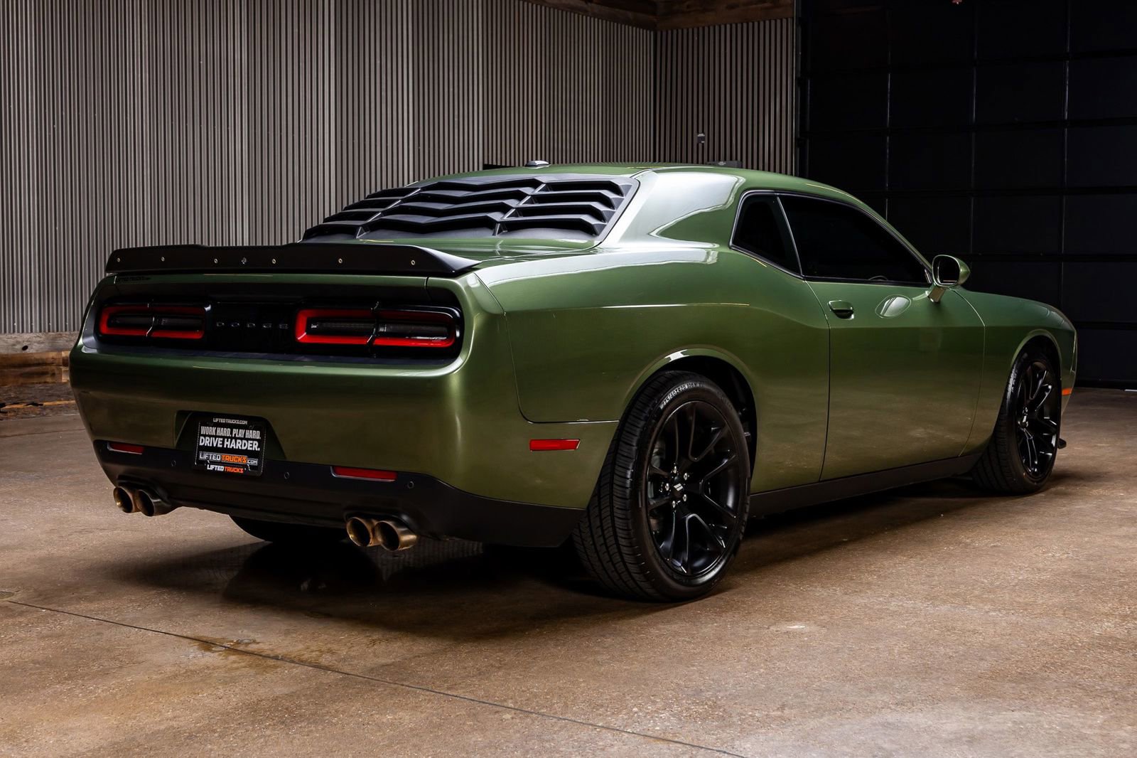 Used 2020 Dodge Challenger GT w/ Blacktop Package RWD image 9