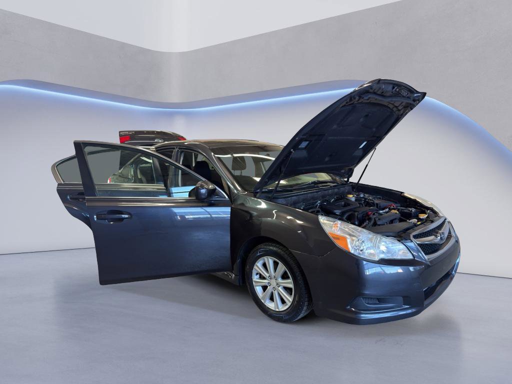 Used 2010 Subaru Legacy 2.5i Premium AWD/4WD image 7