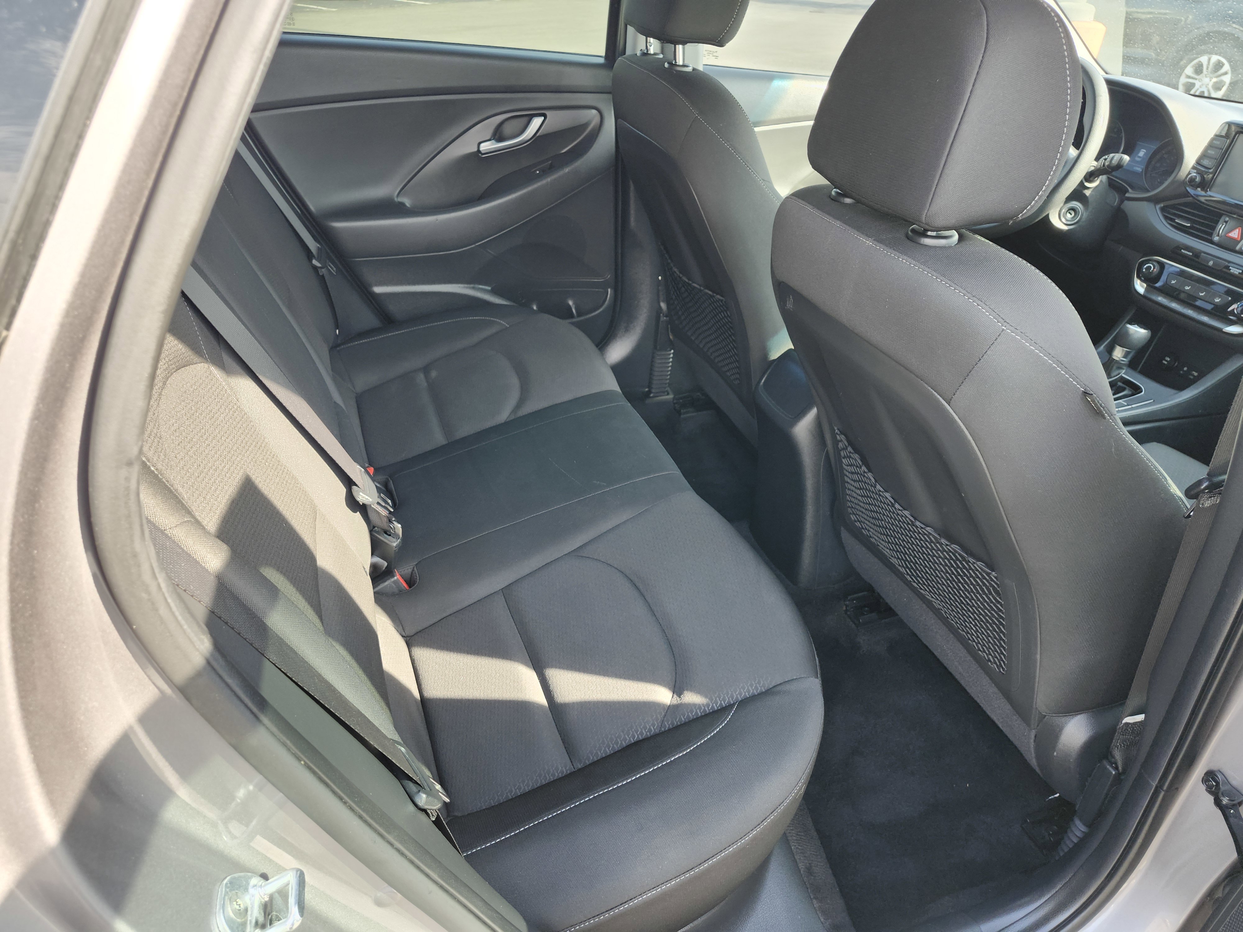 Used 2020 Hyundai Elantra GT FWD image 13