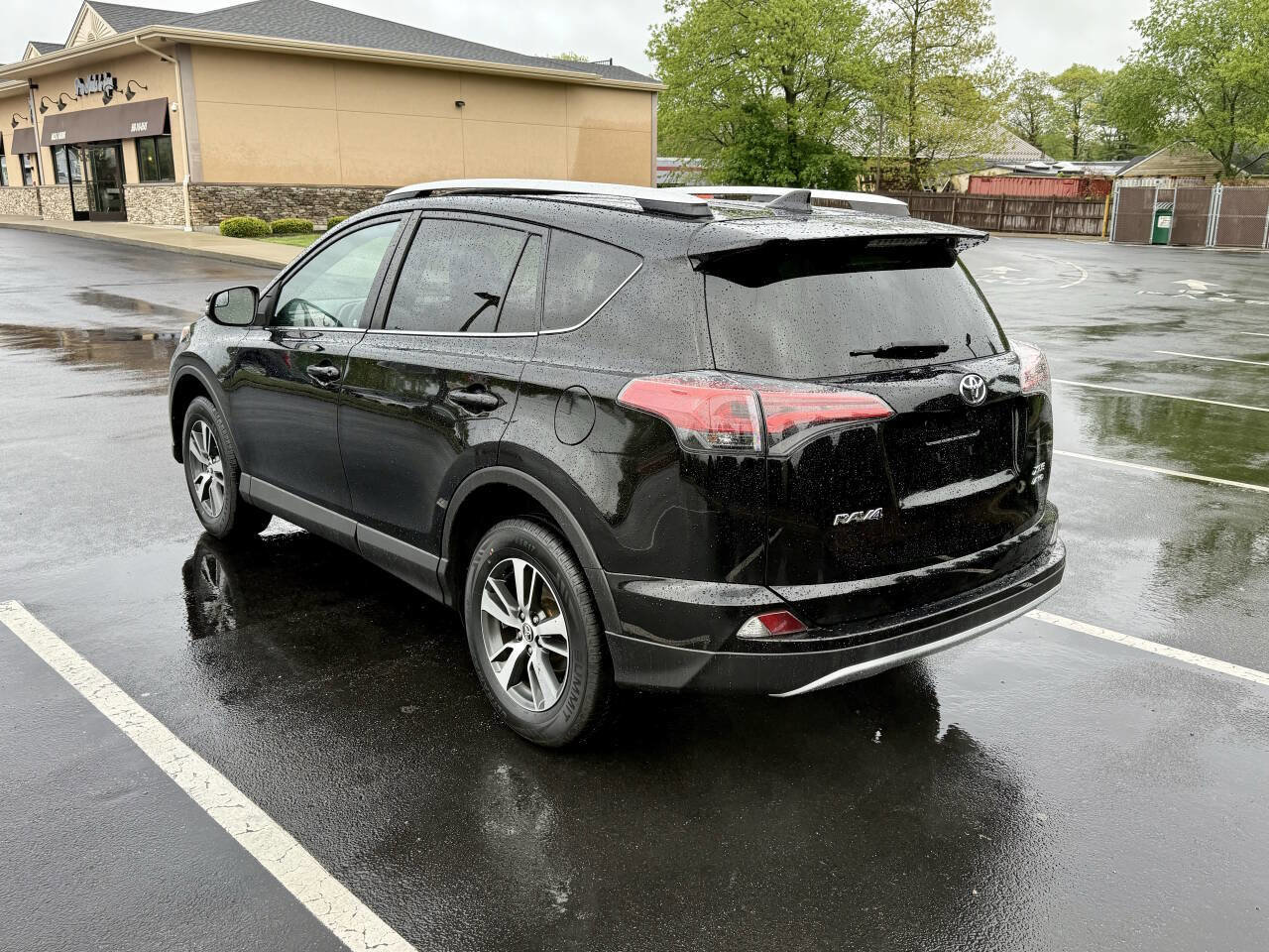 Used 2016 Toyota RAV4 XLE image 6