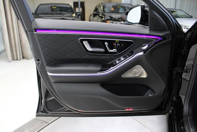 Used 2024 Mercedes-Benz S 580e 4MATIC Sedan image 24