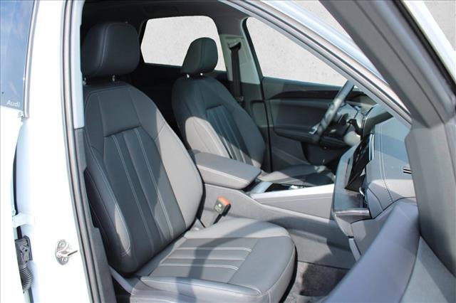 Certified 2025 Audi Q5 Premium w/ Convenience Package AWD/4WD image 29