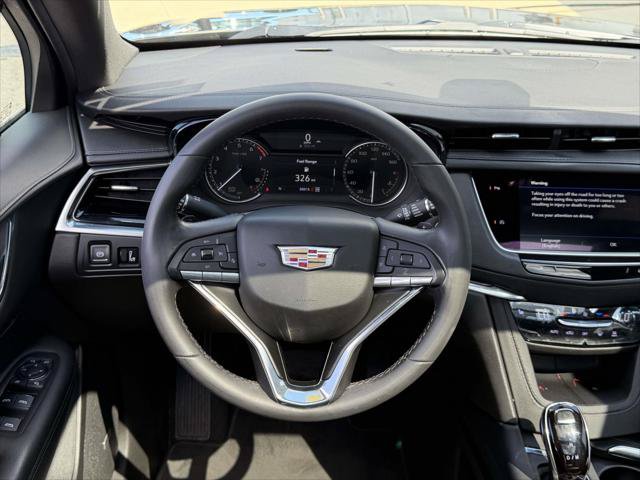 Used 2023 Cadillac XT6 Luxury AWD/4WD image 17