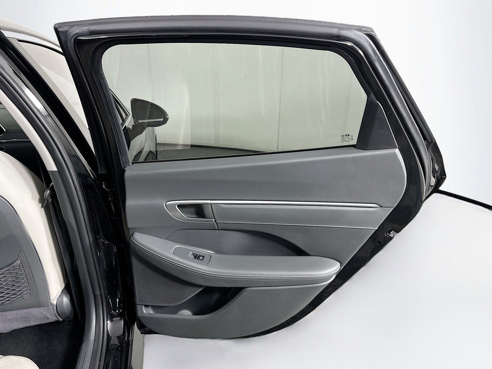 Used 2020 Hyundai Sonata Limited w/ Cargo Package FWD image 30