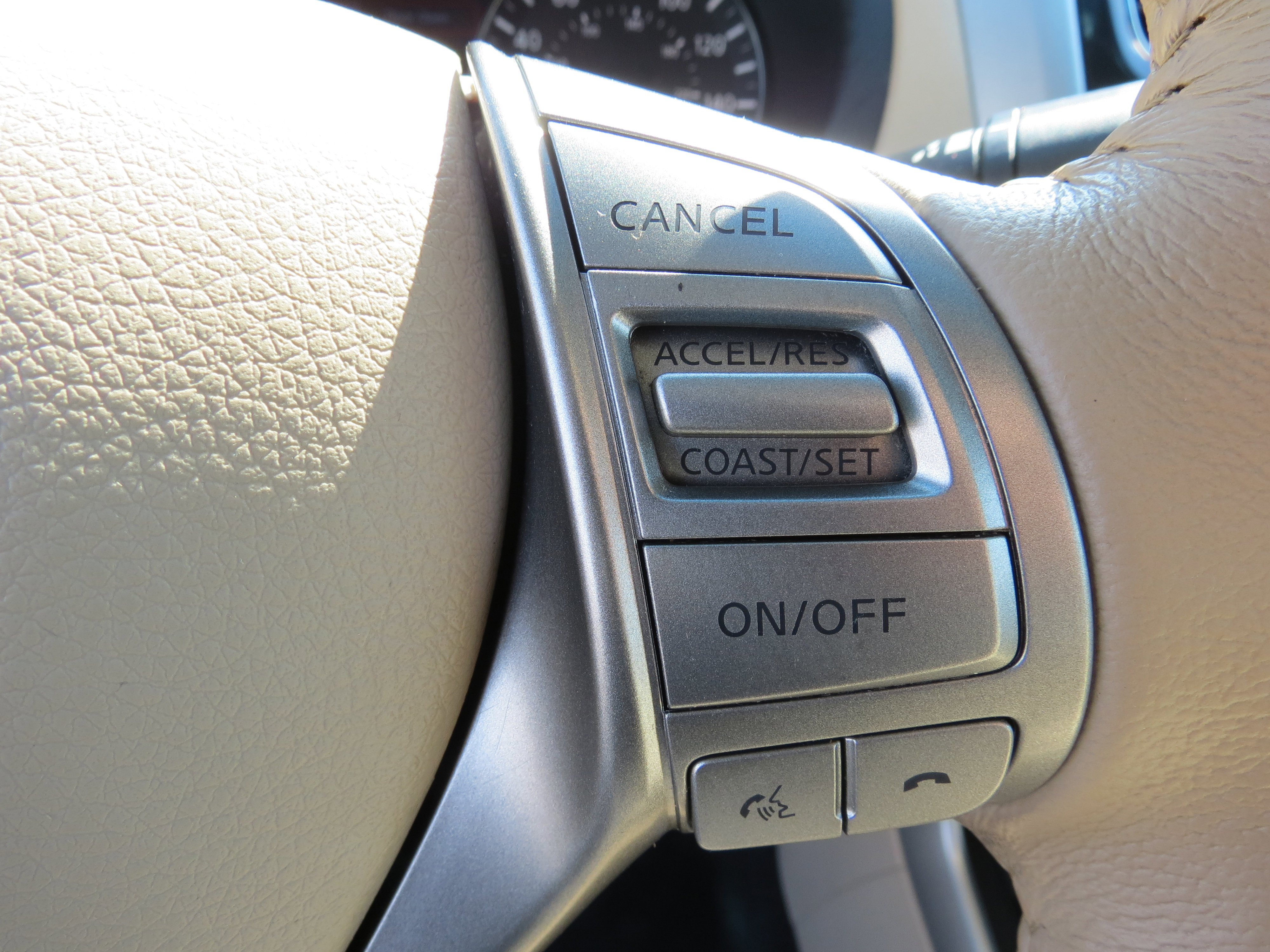 Used 2015 Nissan Altima 2.5 SV w/ Convenience Package image 14