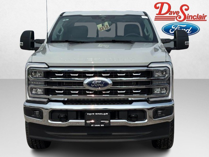 New 2026 Ford F250 XLT w/ XLT Premium Package AWD/4WD image 2