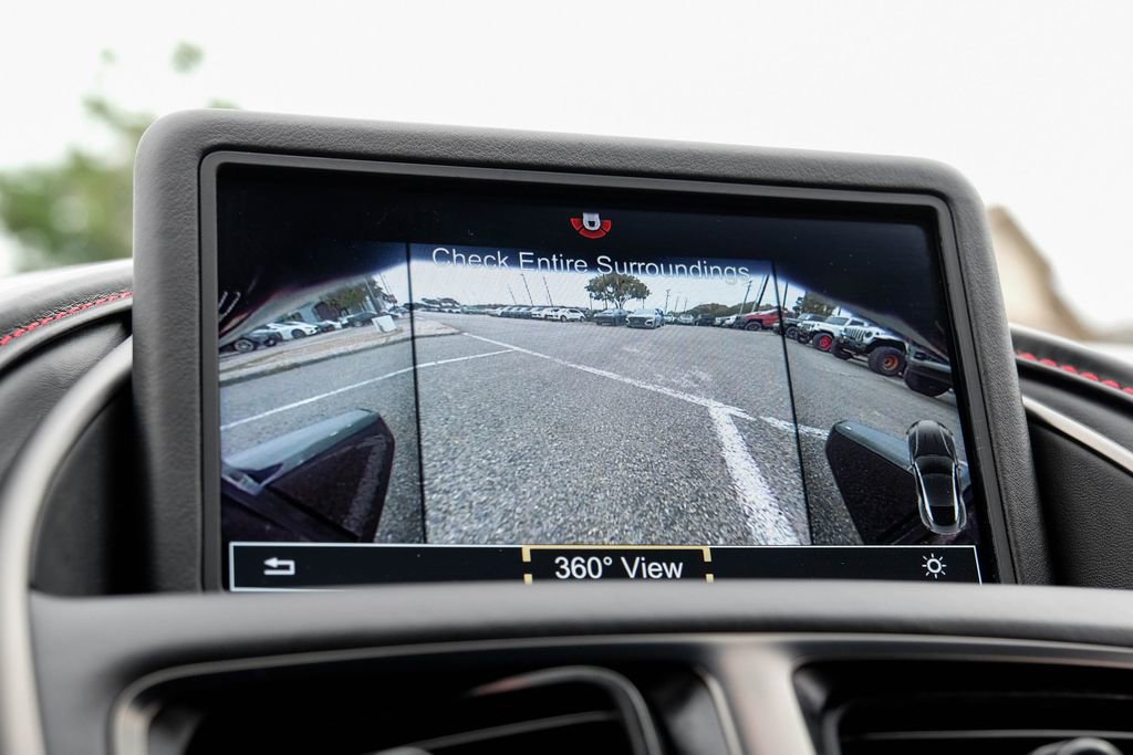 Used 2020 Aston Martin DB11 Coupe RWD image 21