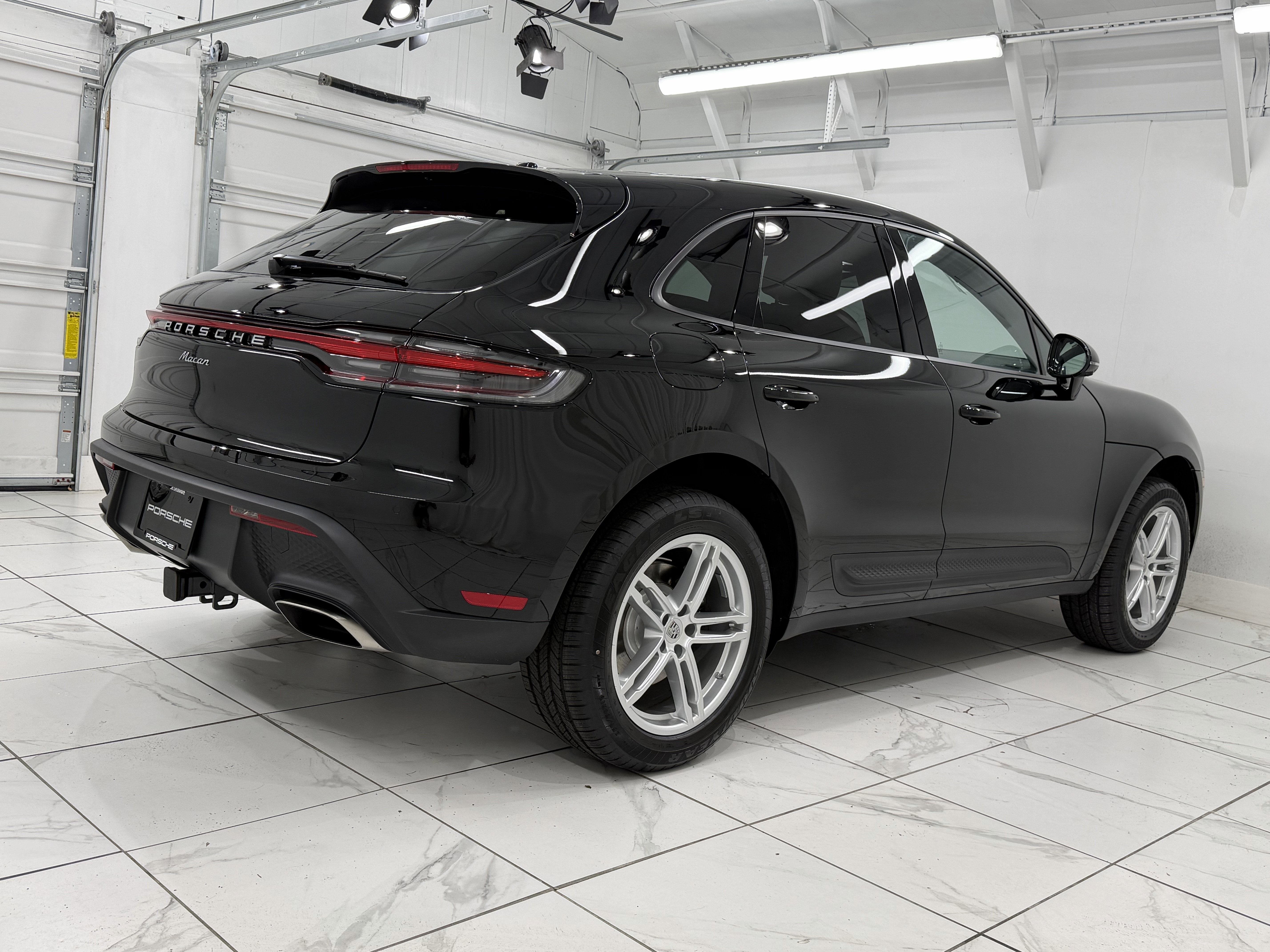New 2026 Porsche Macan image 11