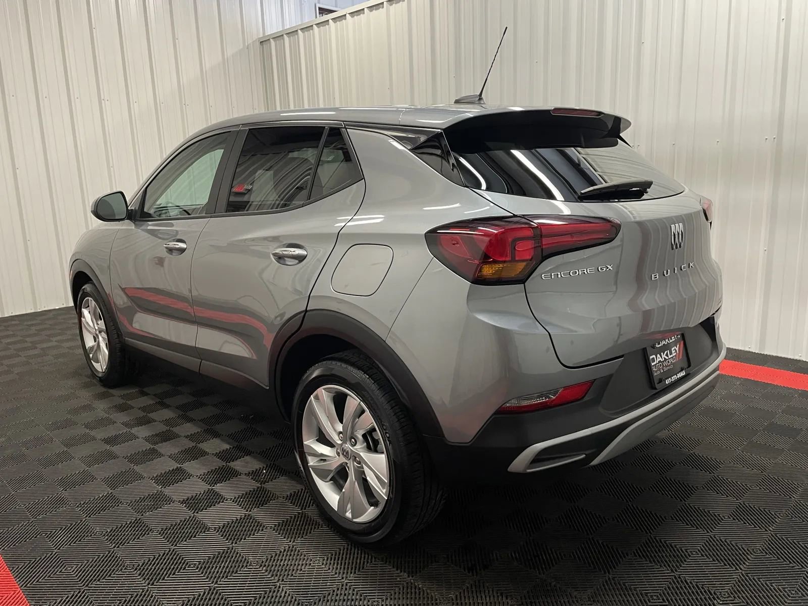 Used 2025 Buick Encore GX Preferred image 2