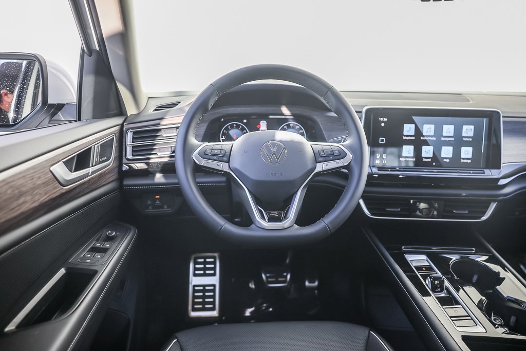 New 2026 Volkswagen Atlas SEL Premium R-Line image 7