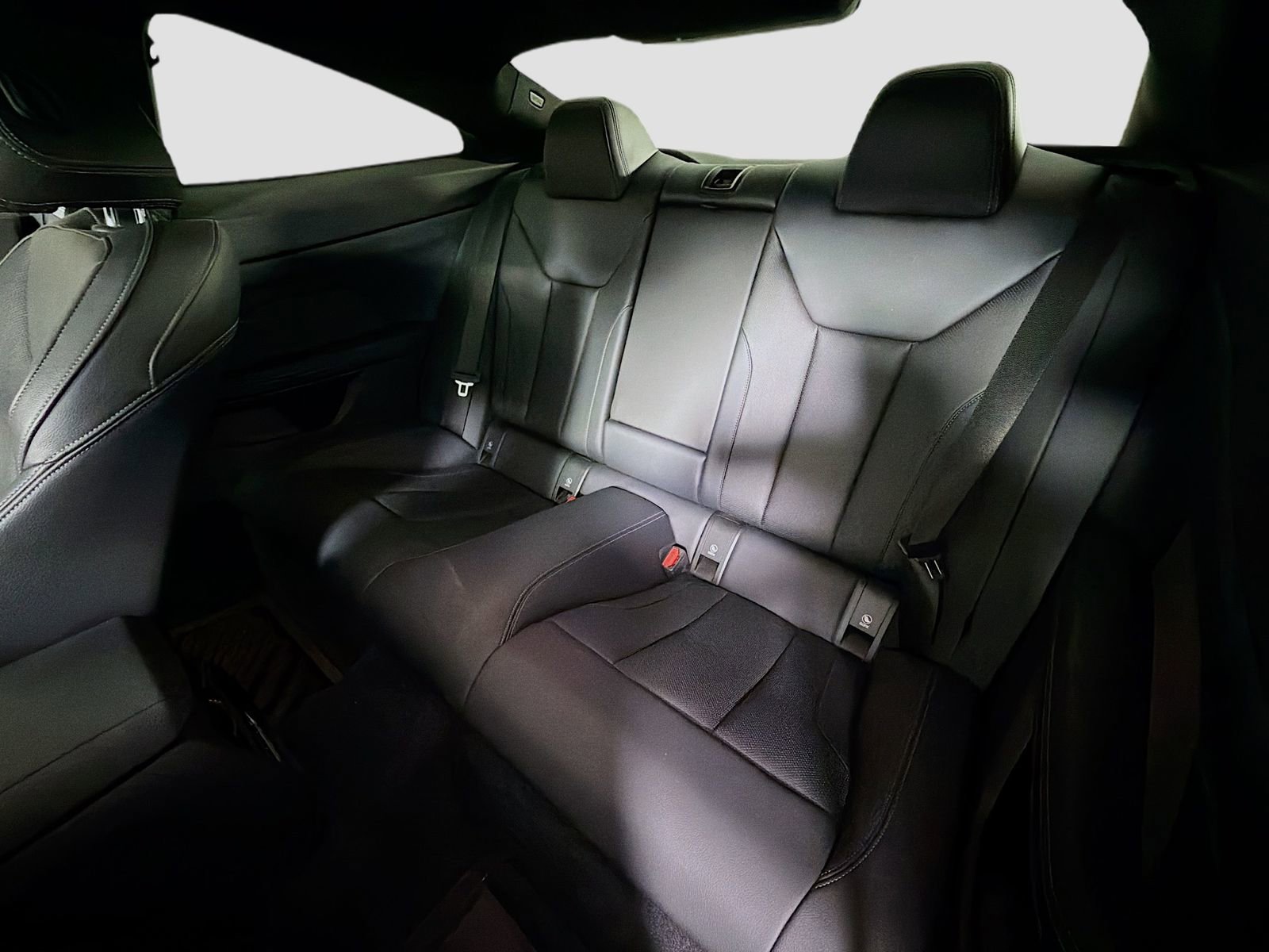 Used 2022 BMW 430i xDrive Coupe w/ M Sport Package image 25