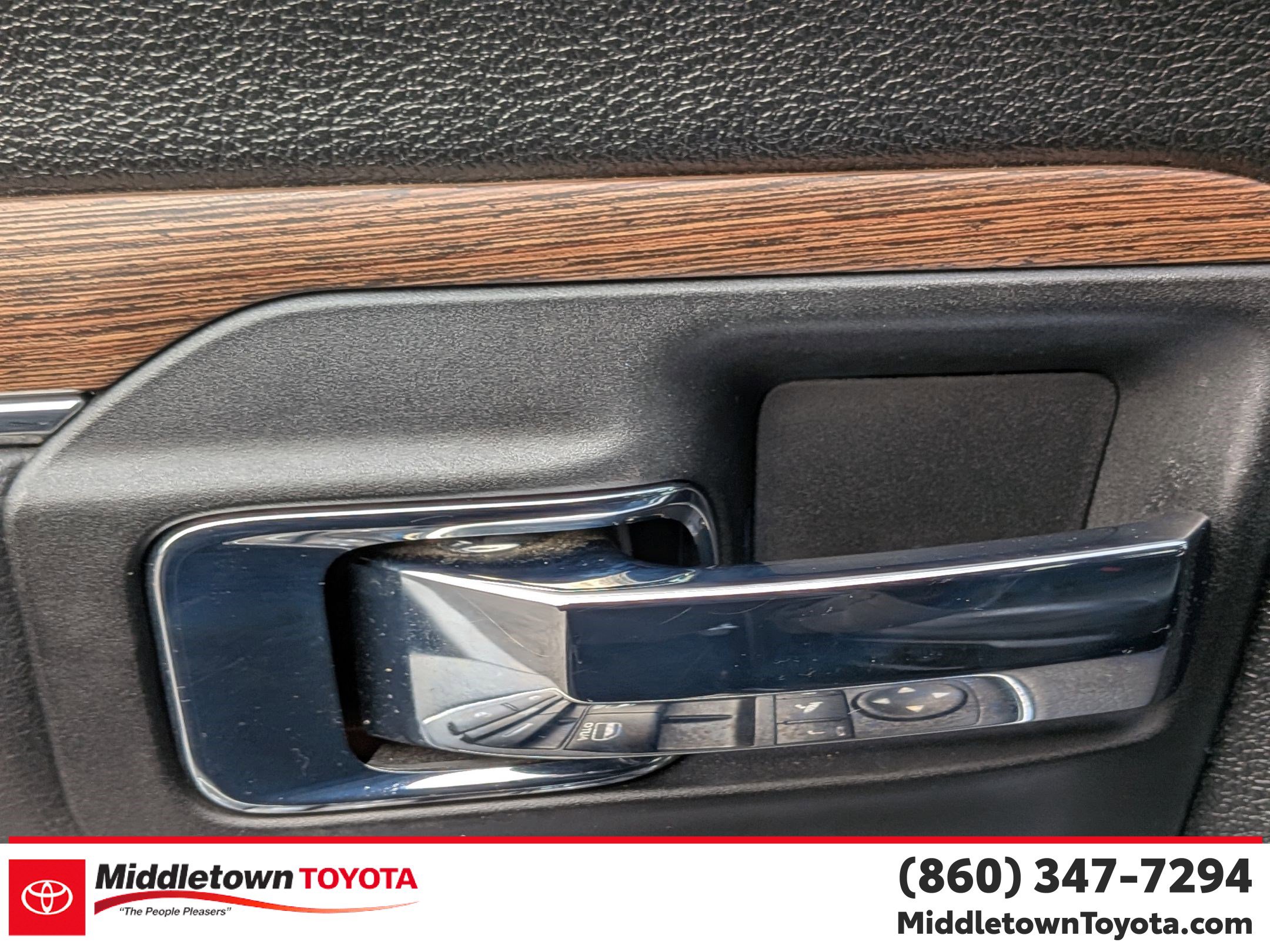 Used 2017 RAM 1500 Laramie w/ Convenience Group image 11