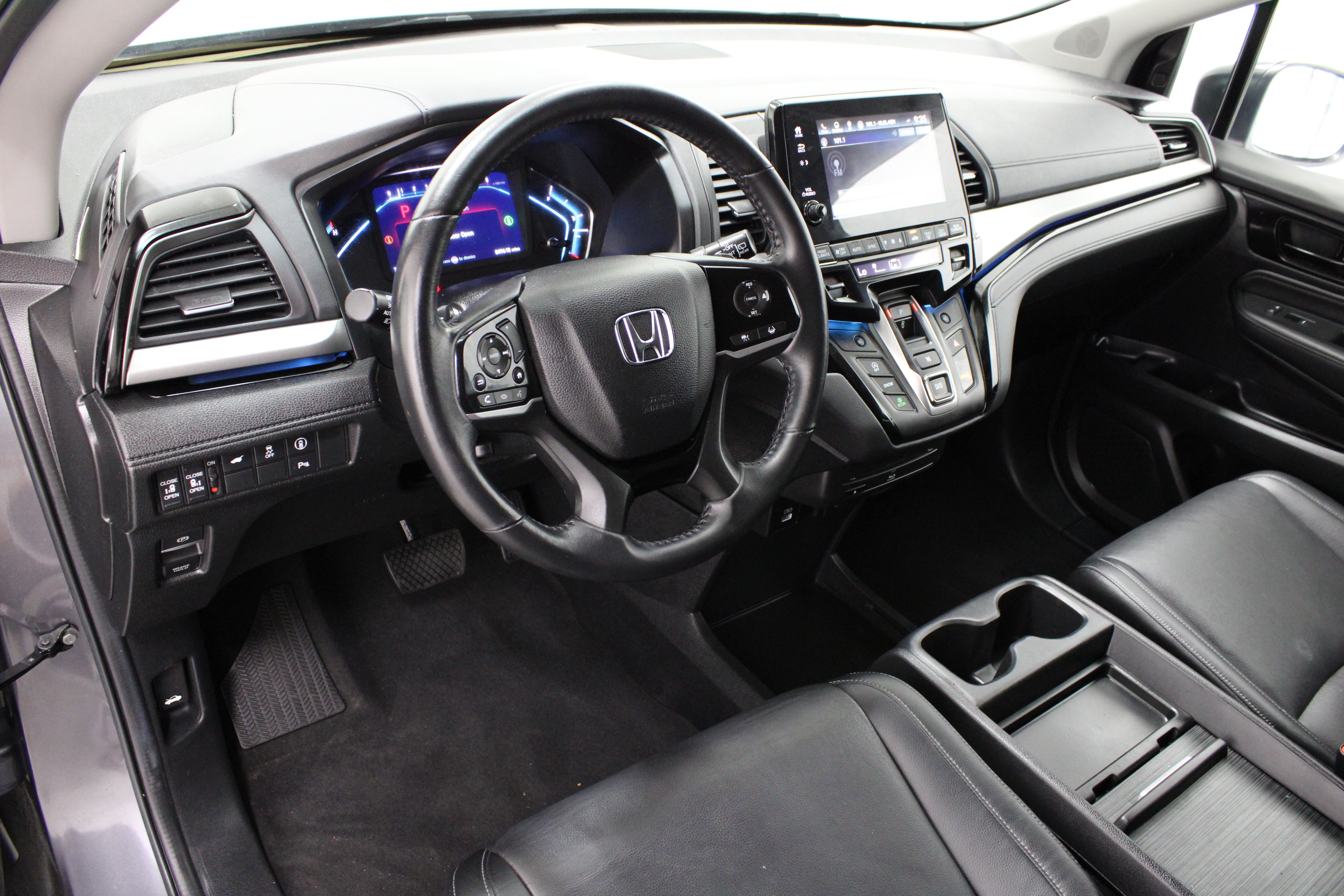 Used 2024 Honda Odyssey Touring image 13