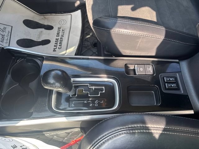 Used 2020 Mitsubishi Outlander SE FWD image 15