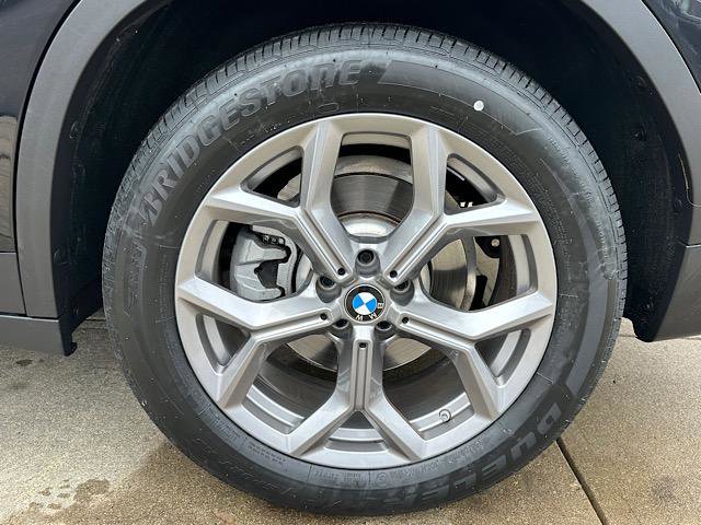 Certified 2024 BMW X3 xDrive30i w/ Premium Package image 31