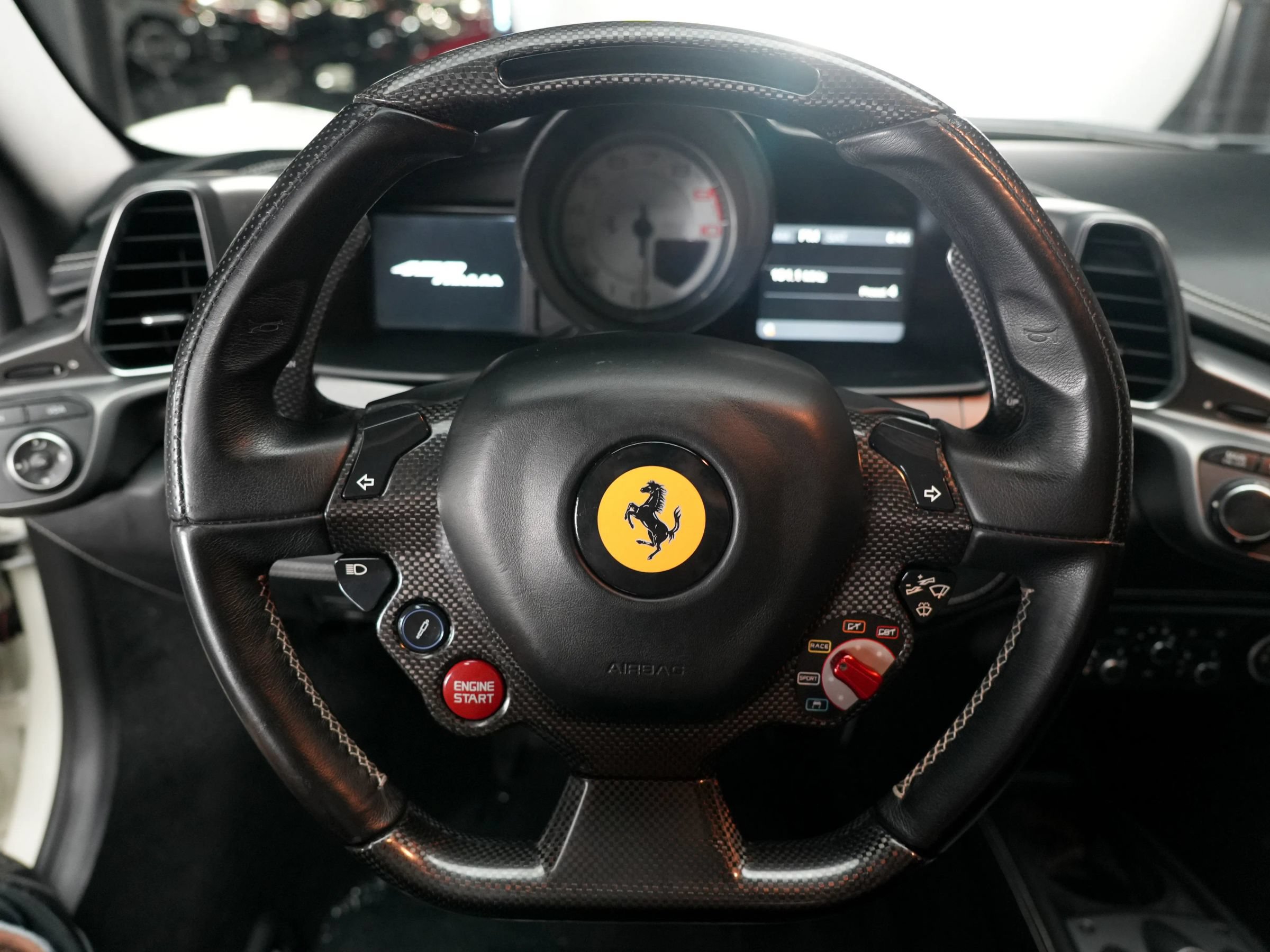 Used 2010 Ferrari 458 Italia Coupe RWD image 17