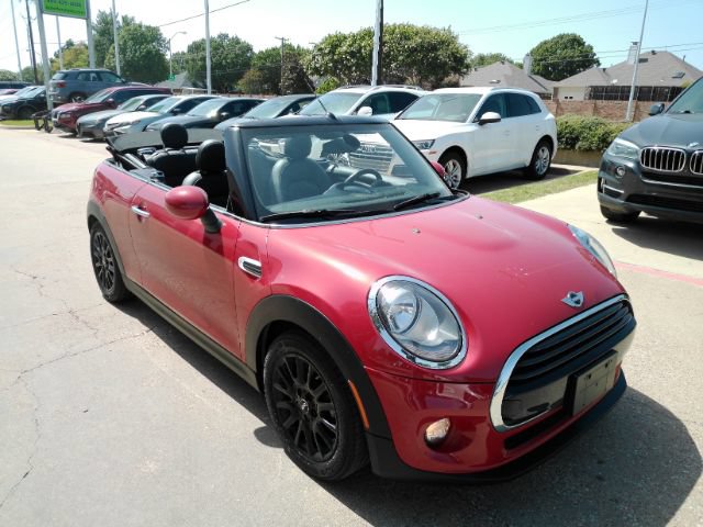 Used 2018 MINI Cooper Convertible FWD image 6