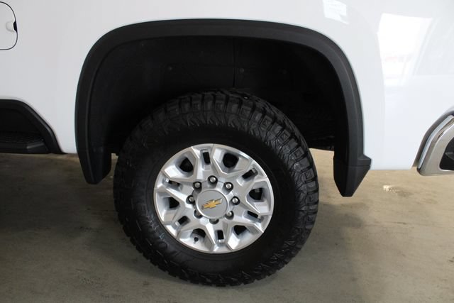 Used 2024 Chevrolet Silverado 2500 LTZ AWD/4WD image 30