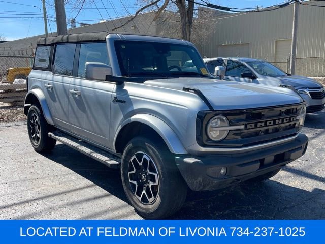 Used 2023 Ford Bronco Outer Banks image 4