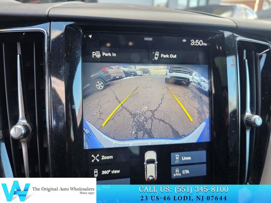 Used 2018 Volvo XC60 T6 R-Design w/ Convenience Package image 22