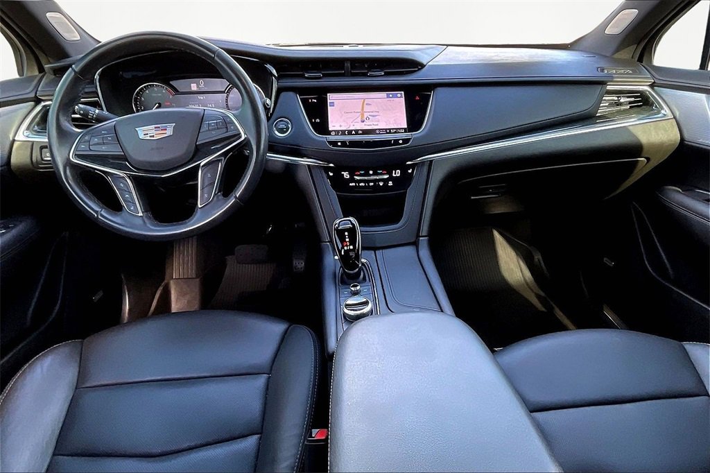 Used 2022 Cadillac XT5 Premium Luxury w/ LPO, Floor Liner Package image 8