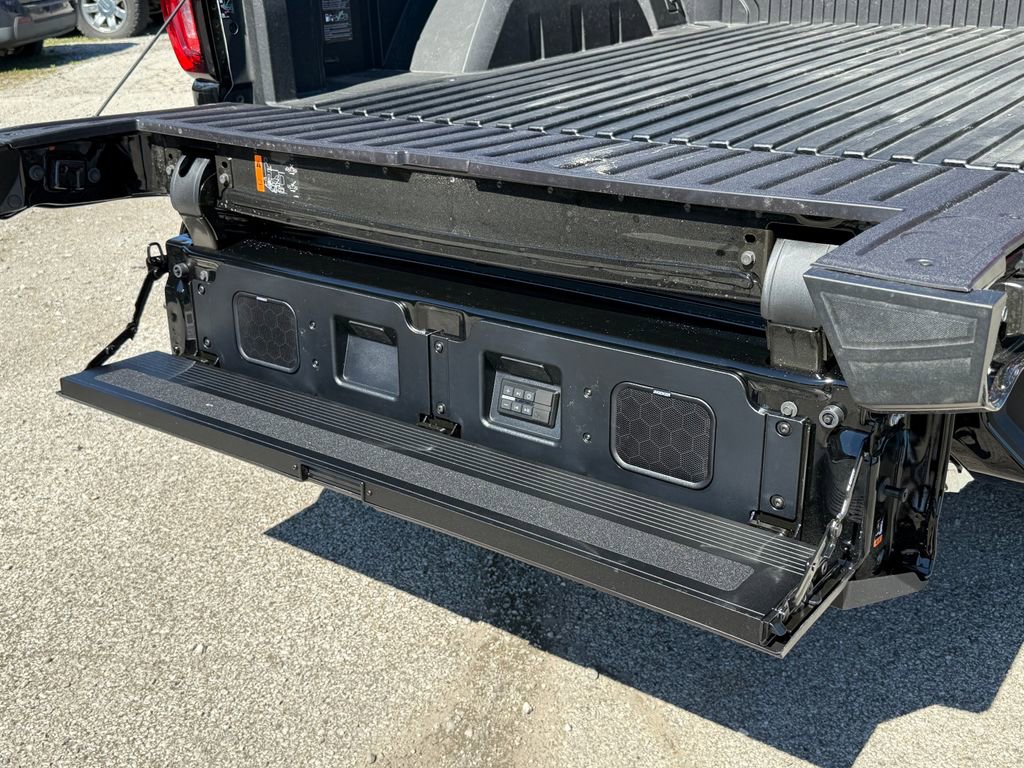 New 2026 GMC Sierra 1500 Denali w/ Denali Reserve Package AWD/4WD image 8