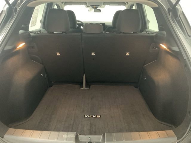 Used 2025 Nissan Kicks S image 28