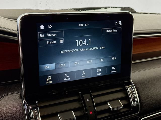 Used 2018 Lincoln Navigator L Select RWD image 16