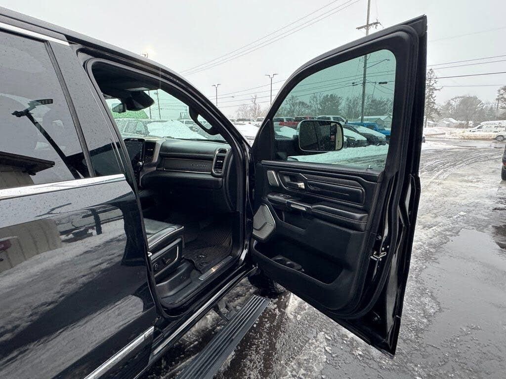 Used 2021 RAM 1500 Limited AWD/4WD image 40