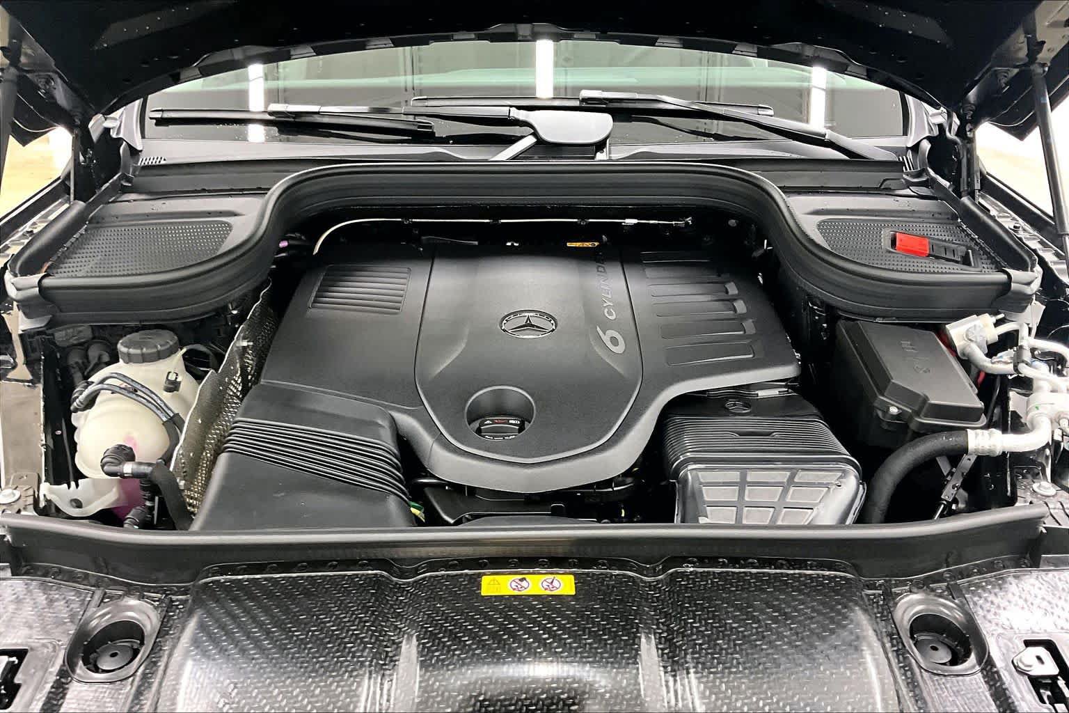 New 2026 Mercedes-Benz GLS 450 4MATIC image 16