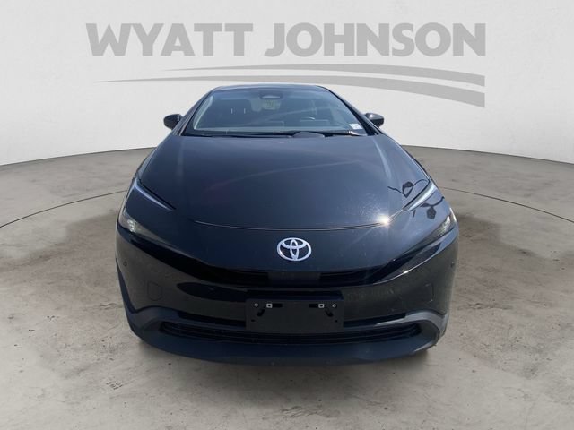Used 2025 Toyota Prius LE FWD image 14