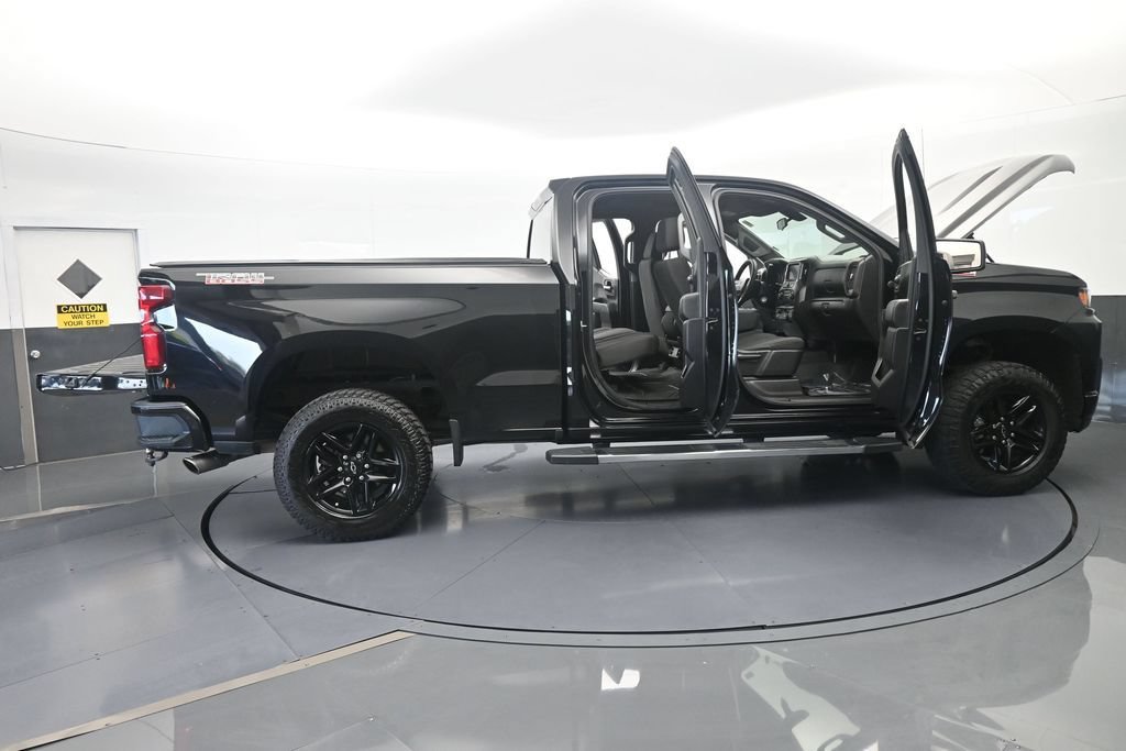 Used 2020 Chevrolet Silverado 1500 Custom Trail Boss w/ Custom Convenience Package AWD/4WD image 68