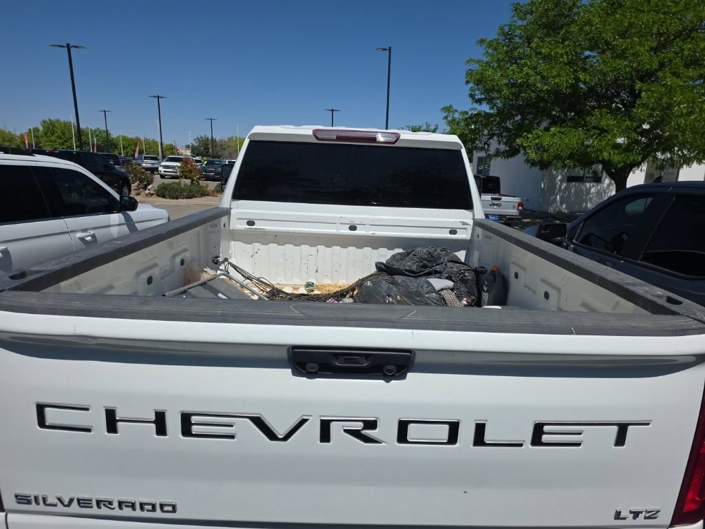 Used 2023 Chevrolet Silverado 2500 LTZ AWD/4WD image 5