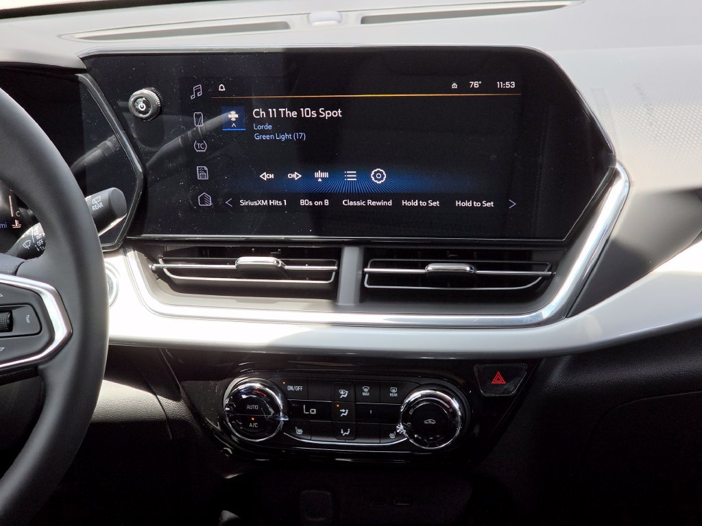 New 2026 Chevrolet Trax LT w/ Driver Confidence Package FWD image 18