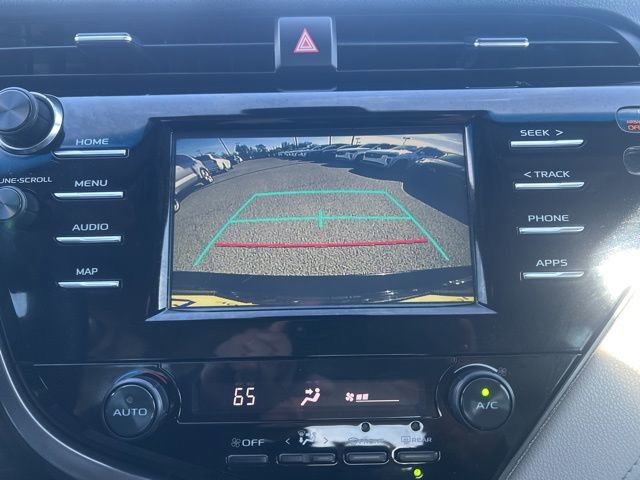 Used 2019 Toyota Camry SE w/ Carpet Mat Package image 14