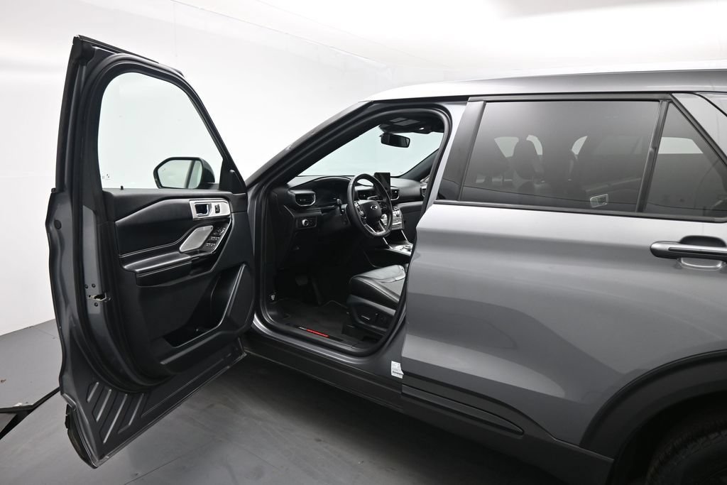 Used 2021 Ford Explorer ST w/ Equipment Group 401A AWD/4WD image 9