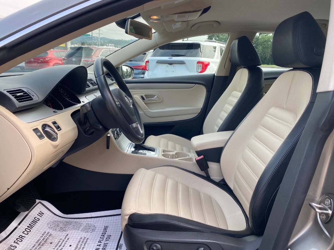 Used 2010 Volkswagen CC Sport FWD image 9