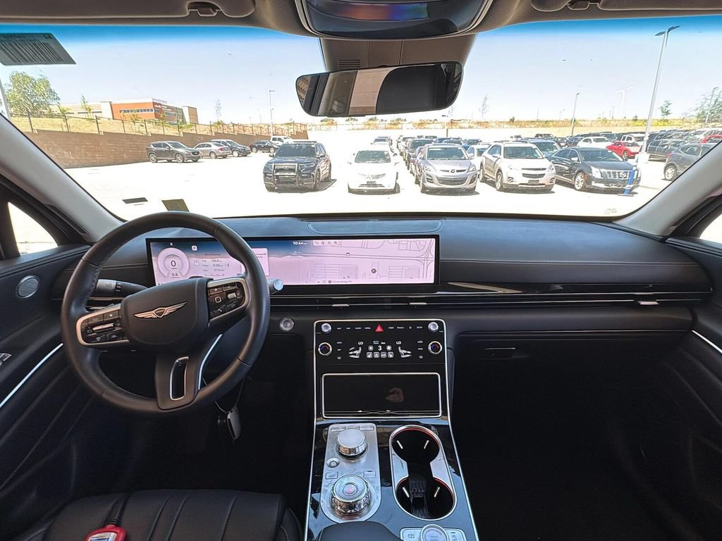 Used 2025 Genesis GV80 2.5T Standard AWD/4WD image 9